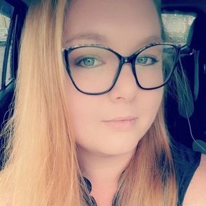 Meet your Posher, Mandy